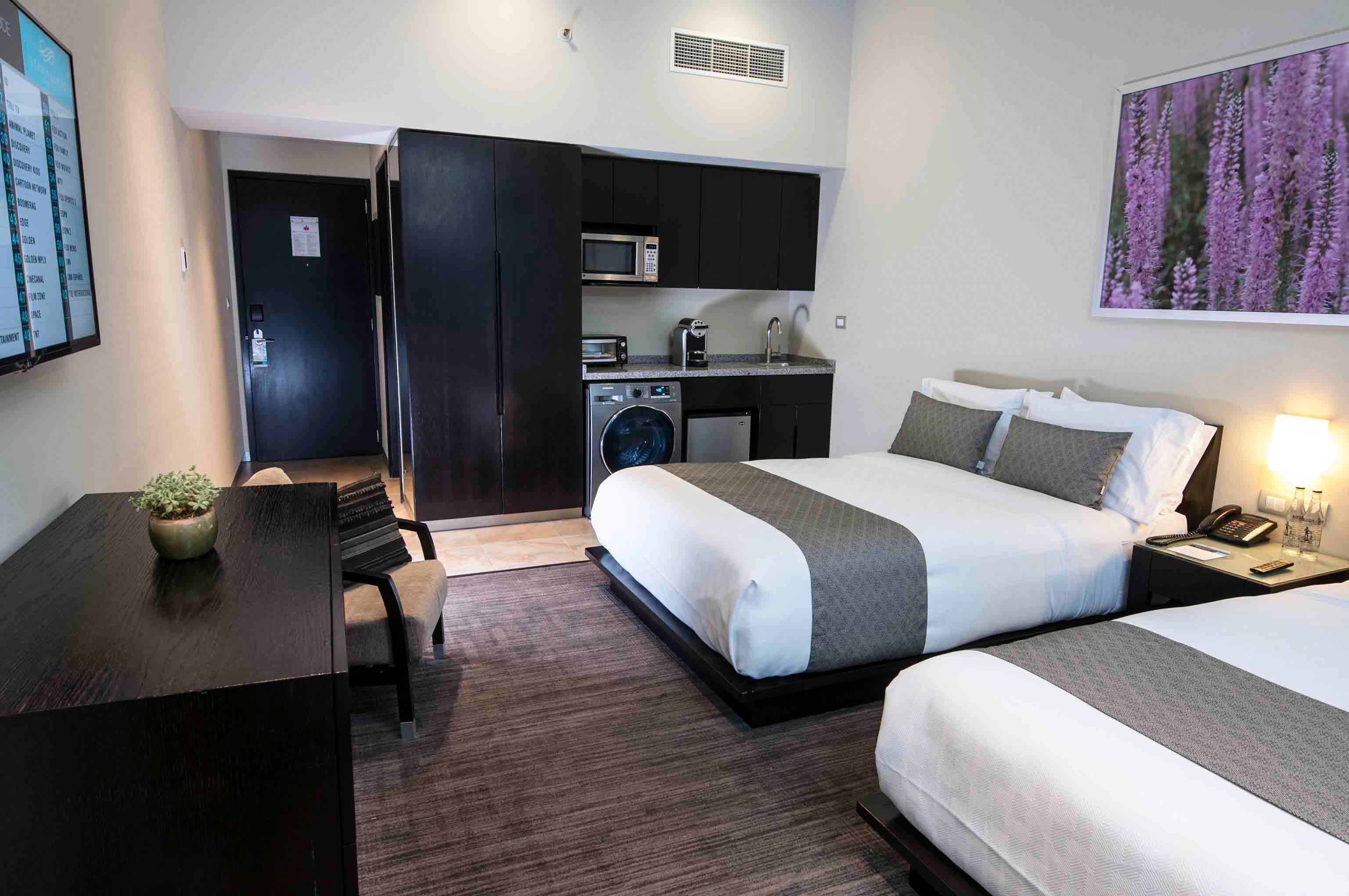 Stadia Suites Mexico City Santa Fe Buitenkant foto A typical studio apartment