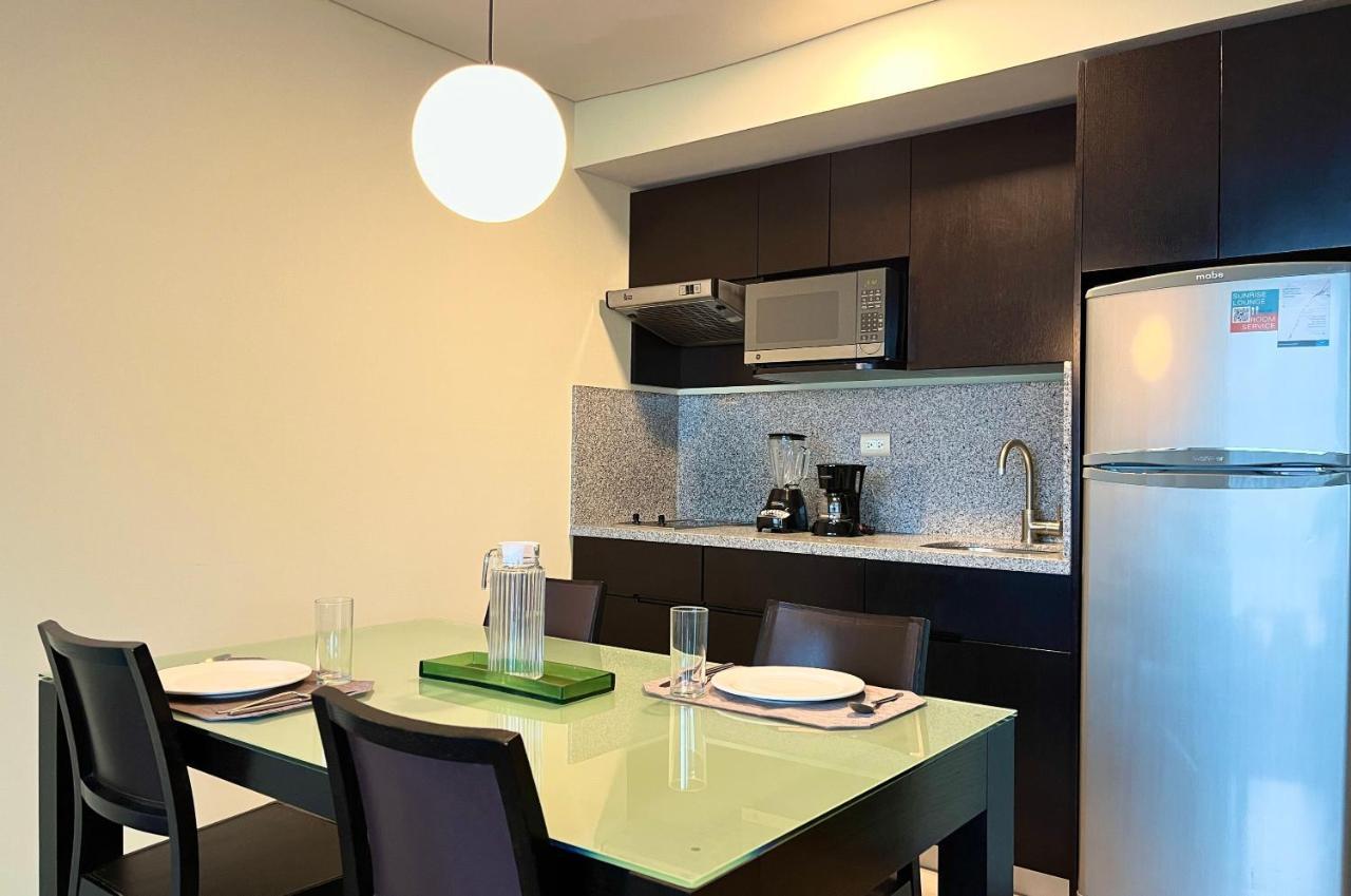 Stadia Suites Mexico City Santa Fe Buitenkant foto Kitchenette in a typical apartment