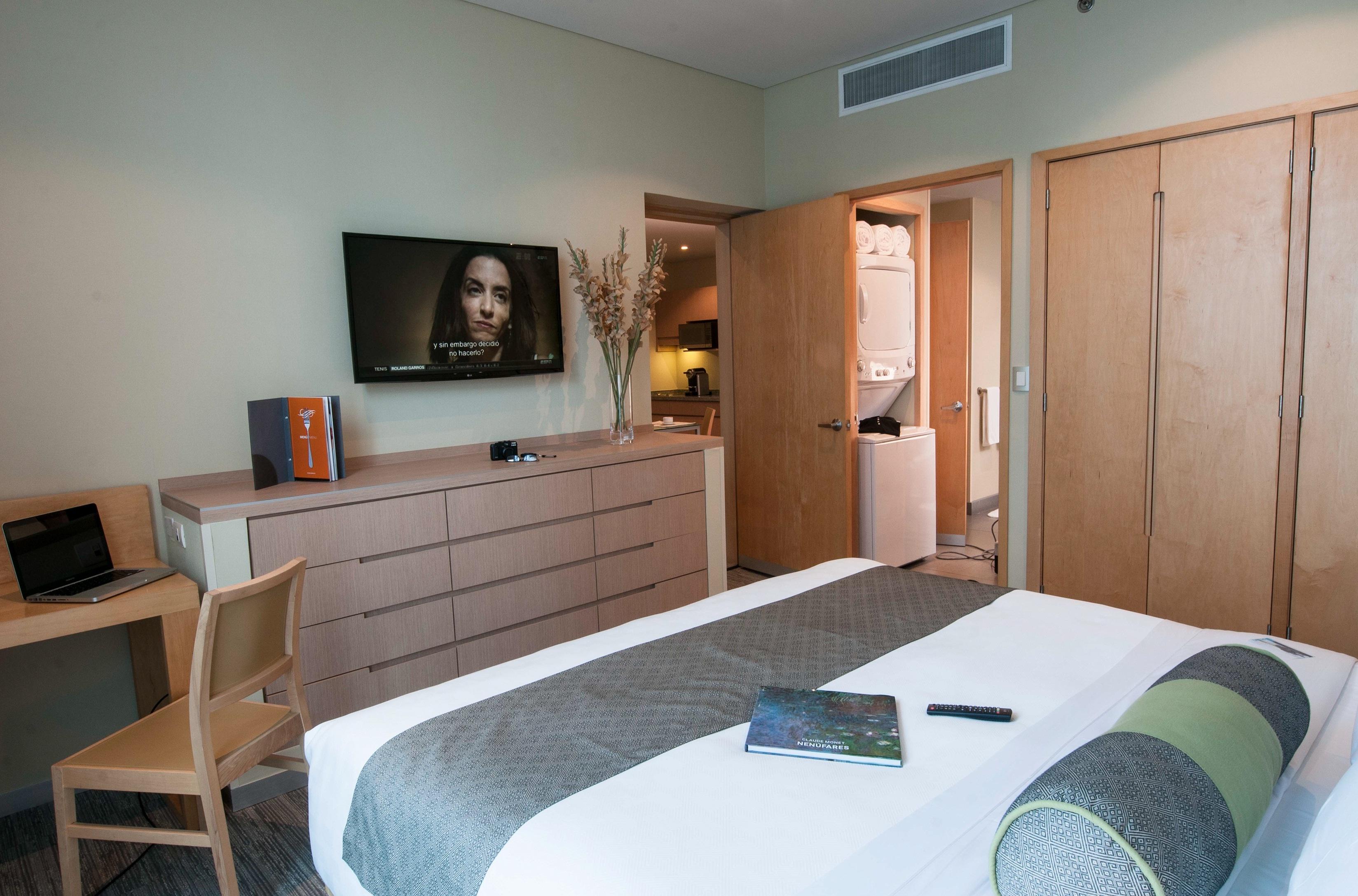 Stadia Suites Mexico City Santa Fe Buitenkant foto A room at the hotel