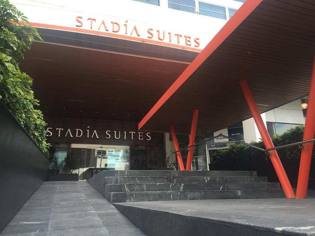 Stadia Suites Mexico City Santa Fe Buitenkant foto The Stadium Suites entrance